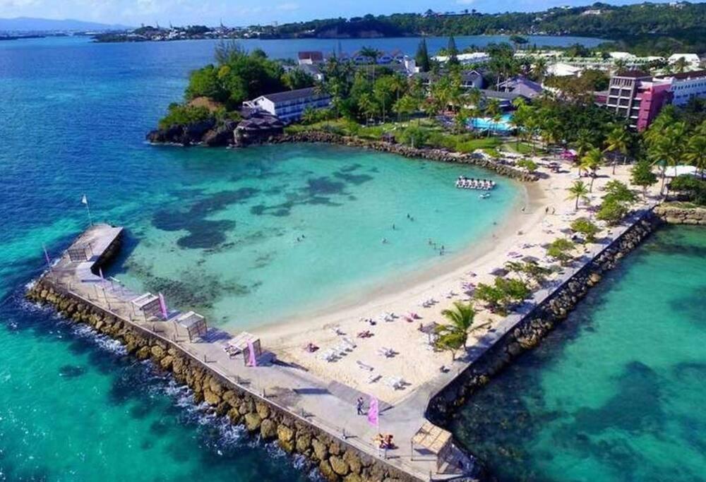 Blue Lagoon Appart En Residence Acces Plage Le Gosier  Exteriér fotografie